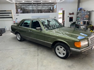 Mercedes w126 vehicul istoric  - imagine 2