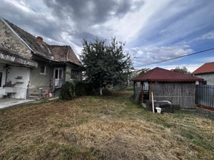 Vând casă sau schimb cu apartament - imagine 5