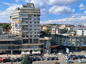 Vand apartament 2 camere ultracentral Pitesti - imagine 2