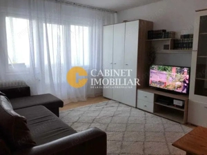 Apartament 3 camere semidecomandat - zona Zimbru