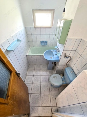 Apartament decomandat 3 camere | Strada Sanatati | Micro 16 - imagine 9