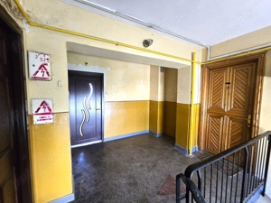 Apartament decomandat 3 camere | Strada Sanatati | Micro 16 - imagine 13