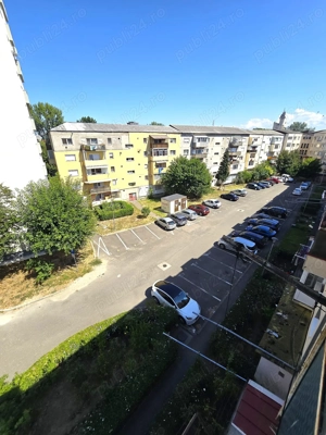 Apartament decomandat 3 camere | Strada Sanatati | Micro 16 - imagine 15