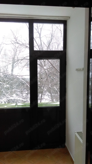 Proprietar, inchiriez garsoniera spatioasa, Bd.Ferdinand (str. Spatar N. Milescu), renovata, utilata - imagine 9 Proprietar, inchiriez garsoniera spatioasa, Bd.Ferdinand (str. Spatar N. Milescu), renovata, utilata - imagine 9