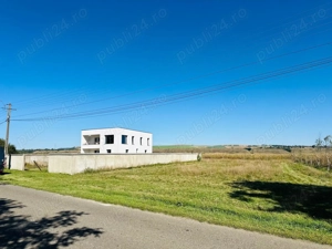 Vând casă +2.5 hectare pământ în Miroslovesti  20 min de orașul Pascani  - imagine 4