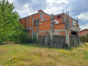 Proprietate de vanzare