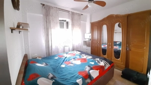 Închiriez apartament cu 2 camere