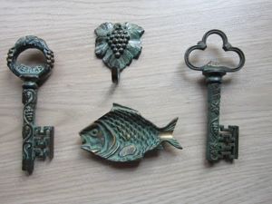 cadou rar vita de vie, peste bronz alama -In Vino Veritas -2xCheie Tirbuson,Carlig Scrumiera