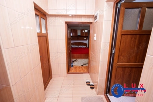 ID 6720 EXCLUSIVITATE   CASĂ pe  Strada Trandafirilor - imagine 9