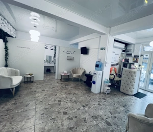 Vand afacere la cheie salon de bronzare-infrumusetare