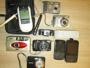 Lot 10 bucati, Aparat Foto vechi, telefon Blackberry, Glicemie, etc