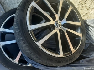 vând jante pe 18 cu anvelope 