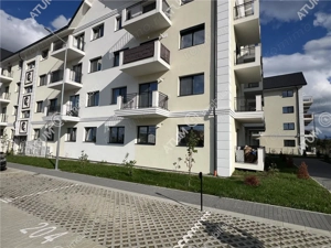 Apartamen 3 camere loc propriu de parcare boxa zona Brana Selimbar - imagine 4