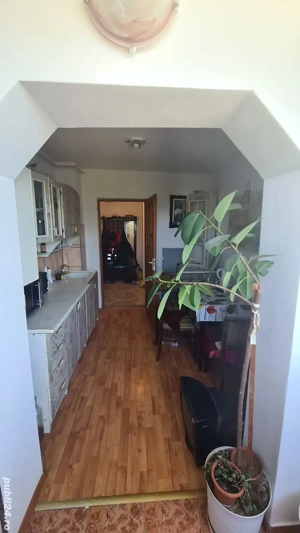 Vand apartament 2 camere - imagine 2