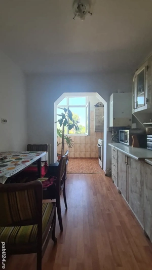 Vand apartament 2 camere - imagine 4