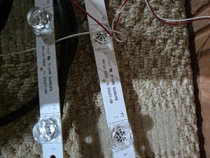 set 2 barete led ms-l5703 v1 de pe tv Vortex v55r0502vs