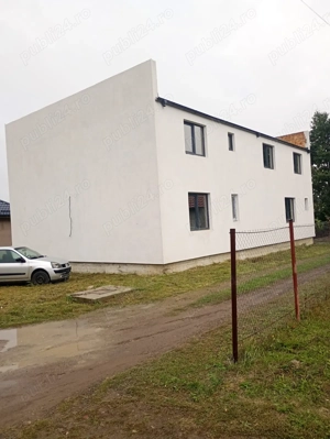 Vând casă în Târgu Neamt - imagine 5