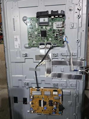 Dezmembrez tv LG 43uh668v - imagine 3