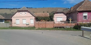 Casa de  vânzare! Citeste descrierea!