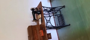 Pentru colecționari. Mașină de cusut vintage Nauman.