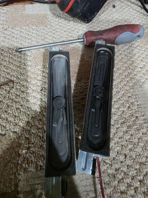 set 2 difuzoare 8 ohm 10w de pe tv Zanussi 39z6000