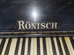 Pianină marca Ronisch