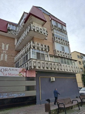 Apartament 2 camere Roman Ultracentral - imagine 8