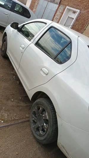 Dacia Logan Laureate 1,5 Dci, 75 CP - imagine 4