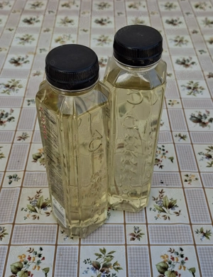 Vând țuică de prune!