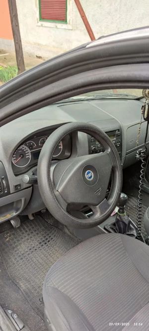 Vând Fiat Albea în condiții bune - imagine 2
