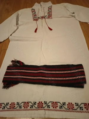 Costum popular tradițional bărbați: Ie, pantaloni, brâu, șosete vintage  - imagine 3