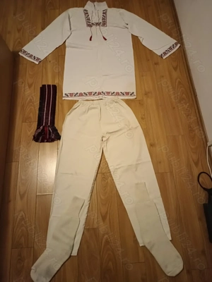 Costum popular tradițional bărbați: Ie, pantaloni, brâu, șosete vintage 