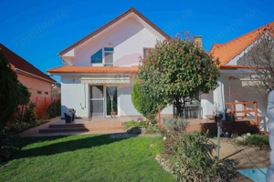 Casă cu 5 camere de vânzare în zona Episcopia Bihorului - imagine 2