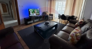 Apartament 3 camere de vanzare - Bulevardul Decebal - imagine 2