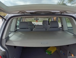 Volkswagen turan 2litri dizel 136 cp - imagine 2 Volkswagen turan 2litri dizel 136 cp - imagine 2