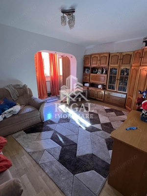 Apartament 3 camere de vânzare – Micro 5/1, Bd. Traian - imagine 4