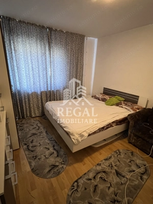 Apartament 3 camere de vânzare – Micro 5/1, Bd. Traian - imagine 2