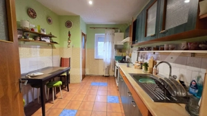 Apartament cu 4 camere,decomandat,77 mp, zona centrala, Blaj - imagine 4