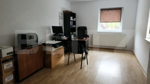 Casă de locuit cu spațiu comercial – venit pasiv lunar, cu preluare de chiriași - imagine 8