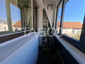 Apartament decomandat 3 camere loc de parcare pod cu echipamente sport - imagine 17