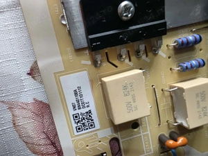 sursa bn44-01100a l55e7n de pe tv Samsung qe50q67aau - imagine 5