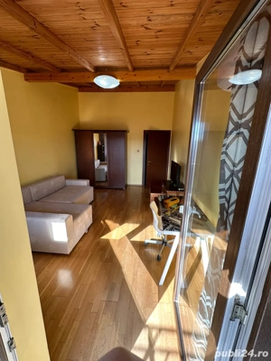 Proprietar închiriez garsonieră în vilă situată la 10 minute de metrou(C.Brâncoveanu) - imagine 2 Proprietar închiriez garsonieră în vilă situată la 10 minute de metrou(C.Brâncoveanu) - imagine 2