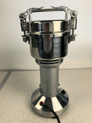 Moara multifunctionala inox 150g 850W 219 lei