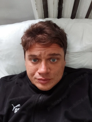 Caut loc de munca part-time , full-time