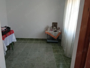 Casă de vânzare  - imagine 2