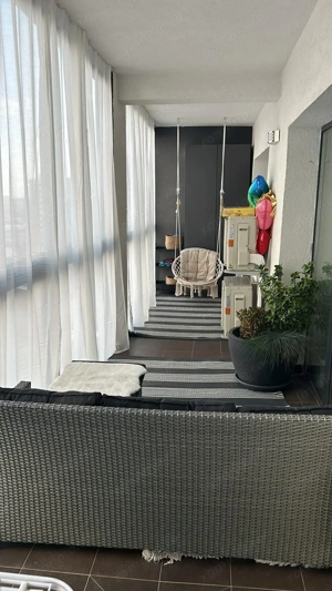 Apartament cu 3 Camere, Terasa 15 mp, Metrou 2 min - imagine 4 Apartament cu 3 Camere, Terasa 15 mp, Metrou 2 min - imagine 4