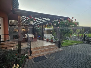 Casă solidă cu teren generos – Voiniceni, 1138 mp, zonă liniștită - imagine 2