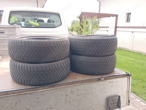 Anvelope de iarna 225/60R17 marca MATADOR