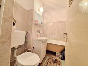 Apartament 2 camere semidecomandat zona Milcov - imagine 9