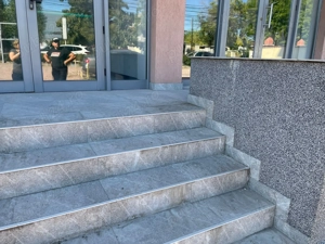 Vand spatiu comercial in  Popesti-Leordeni
